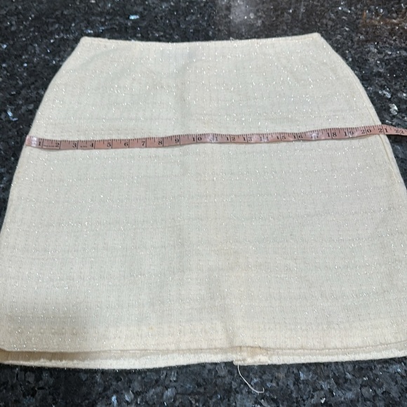 Covington white textured shimmer skirt - Picture 6 of 8